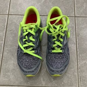 New Balance Fresh Foam Zante - Size 9